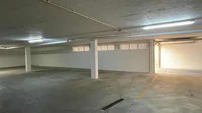 an empty room with a garage with a wall at Oura Oasis C by Check-in Portugal in Albufeira