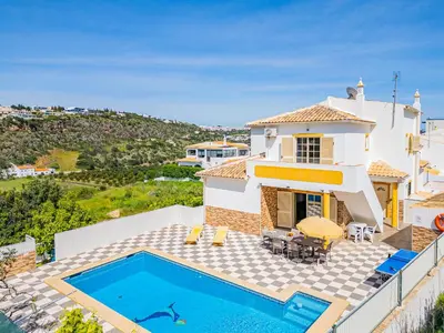 an image of a villa with a swimming pool at Villa Duarte in Albufeira