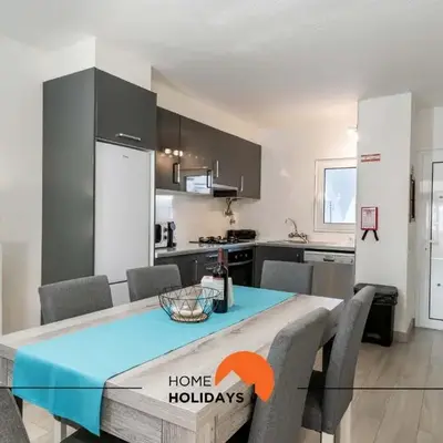 #109 Zélio House by Home Holidays