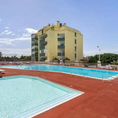 Amendoeiras Family Apartment