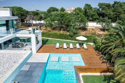 Gallery image of Villa Orla Deluxe Luxury Villa with geo-thermal swimming pool in Albufeira