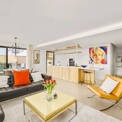 Luxury 3-Bed Penthouse with Ocean Views