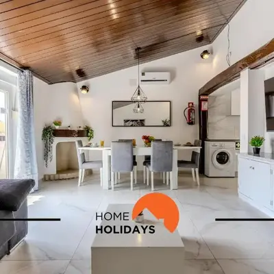 #265 Charming Villa Sam